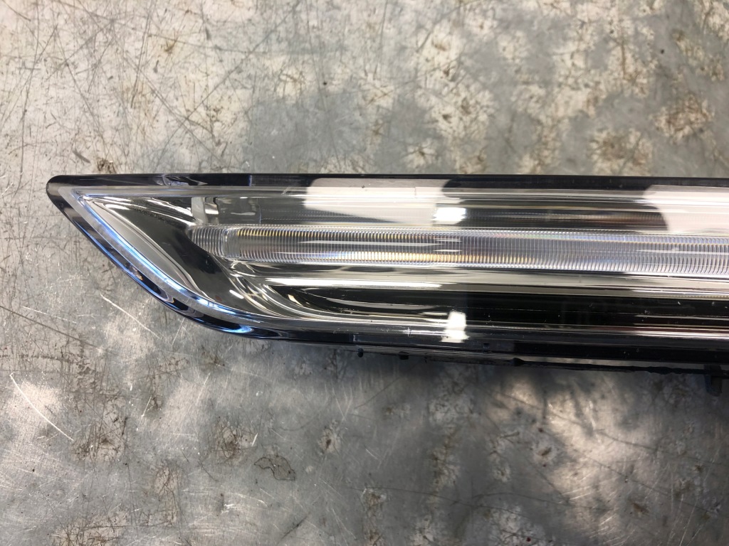 Фара поворотник led drl левый porsche cayenne 7p5941181j с Разборки