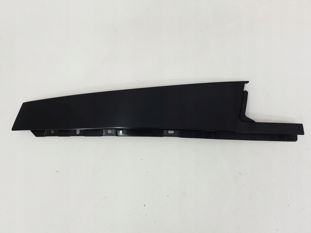 фото №1, Bmw 2 u06 защита стойка дверь правый задняя 8496324