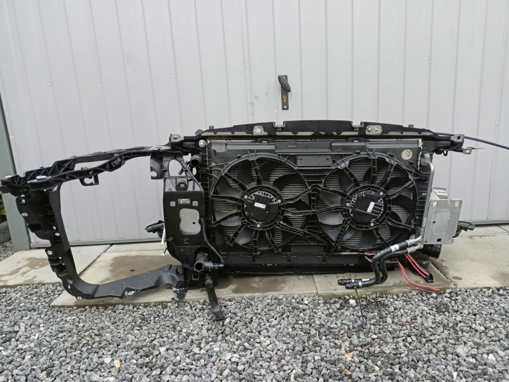 Porsche macan рестайлинг  2.0 21- ремень передний радиатор балка Киев