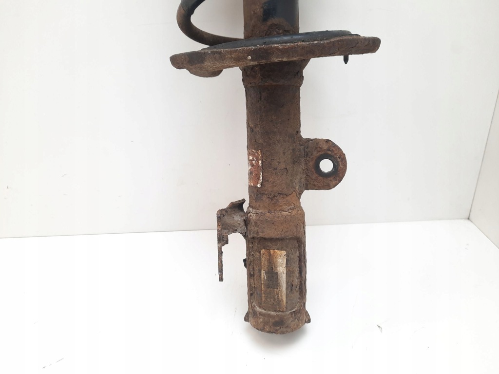 Купить 2008 toyota avensis t270 амортизатор передний ze пружина 485205310