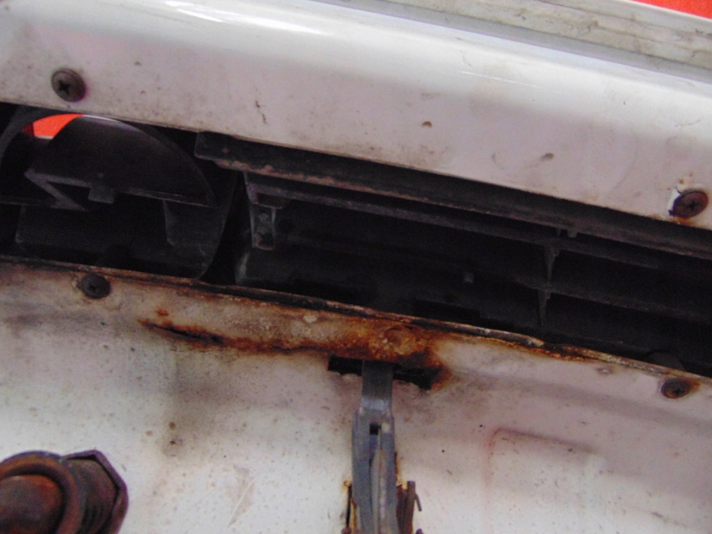 Opel astra 2 2 g капот крышка двигателя y474 белый Цена