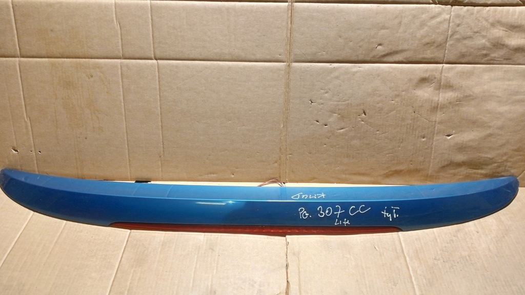 фото №1, Peugeot 307 cc спойлер кришки лампа стоп kmud