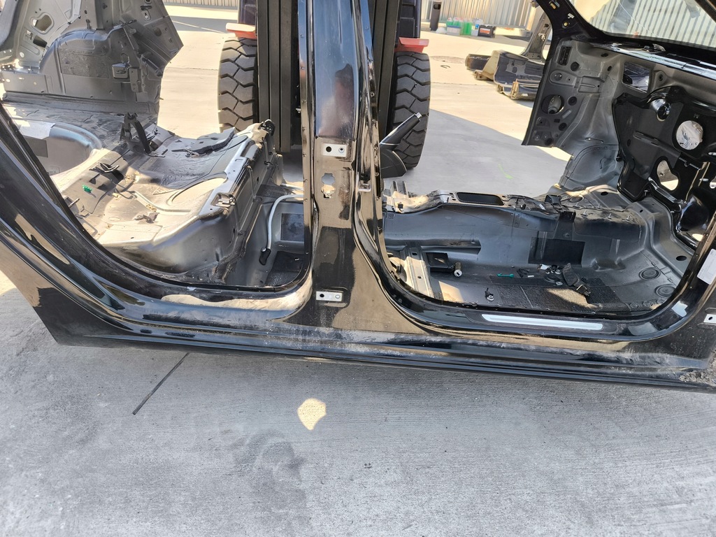 фото №5, Чверть поріг bok права сторона audi a1 8x 8x4 sportback 5-двері ly9b