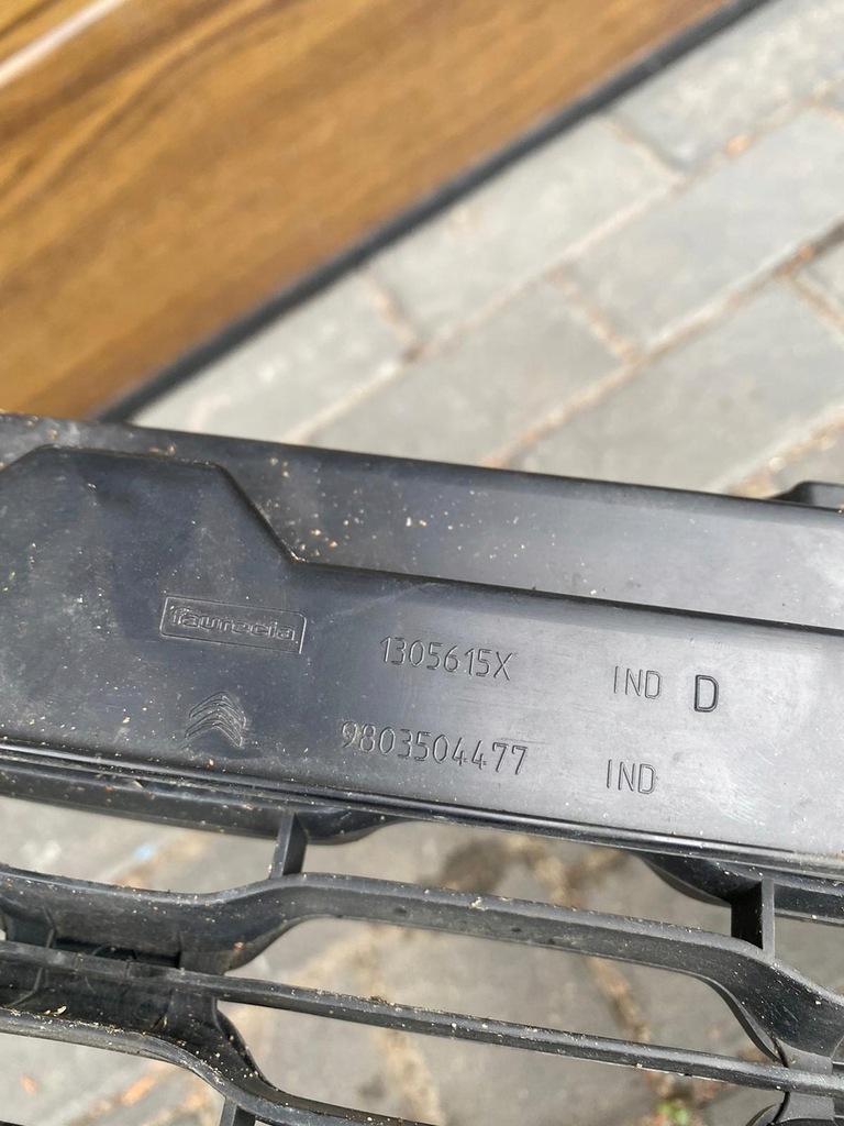 фото №12, Citroen c3 lift решітка середня бампера 9803502677