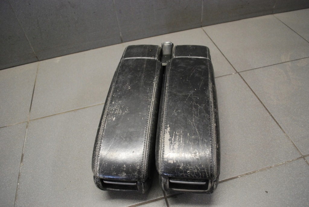 фото №1, Підлокітник середній audi a8 d2 lift