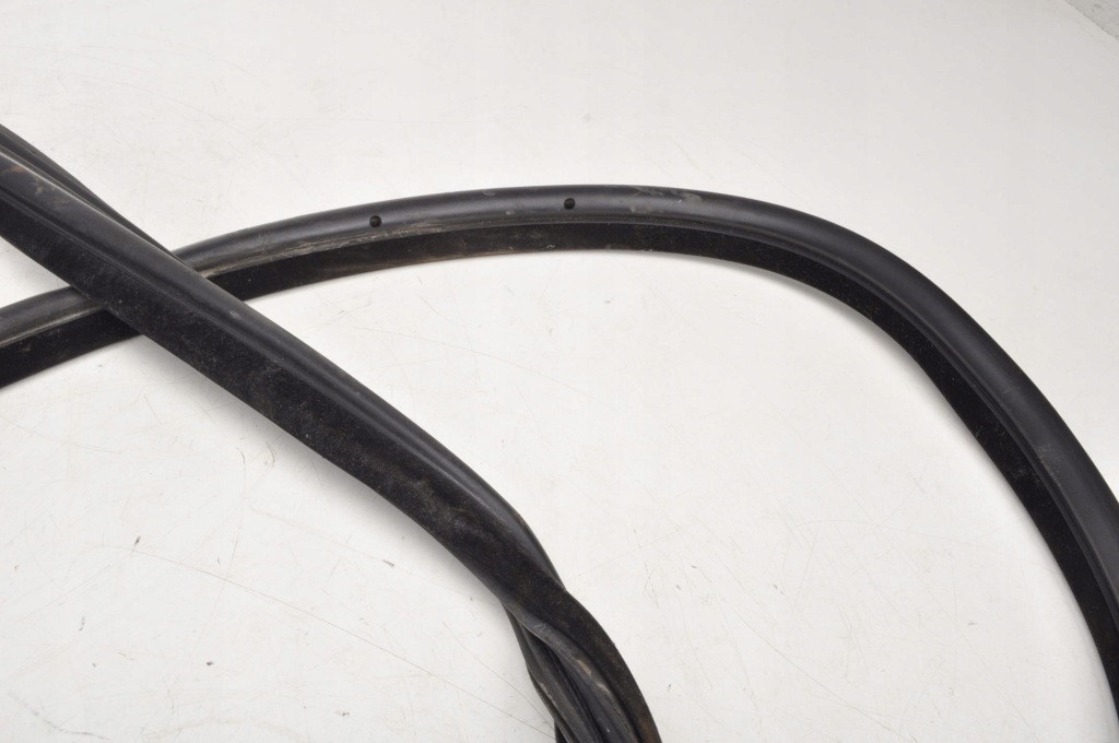 фото №2, Bmw e92 прокладка двері лівий перед