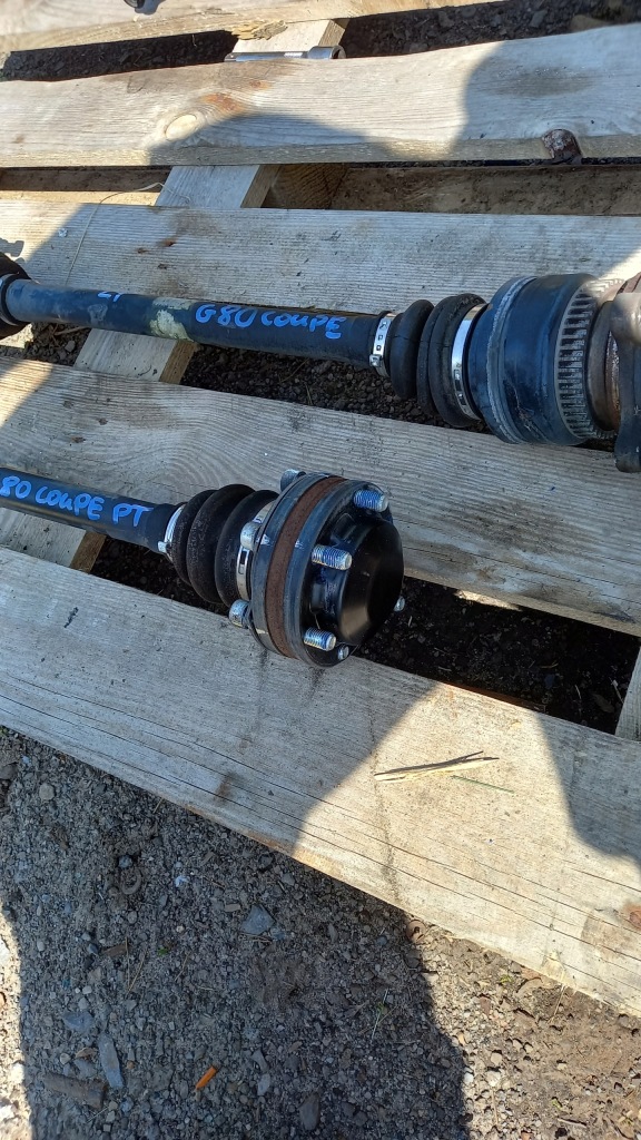 Genesis coupe 3,8 приводной вал правая lub левая задняя в Украине