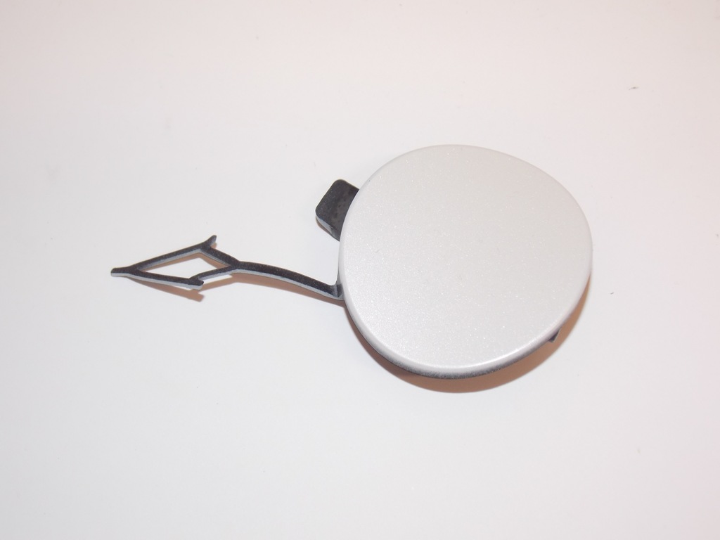 фото №1, Заглушка фаркоп бампера задняя vw golf vii хэтчбек