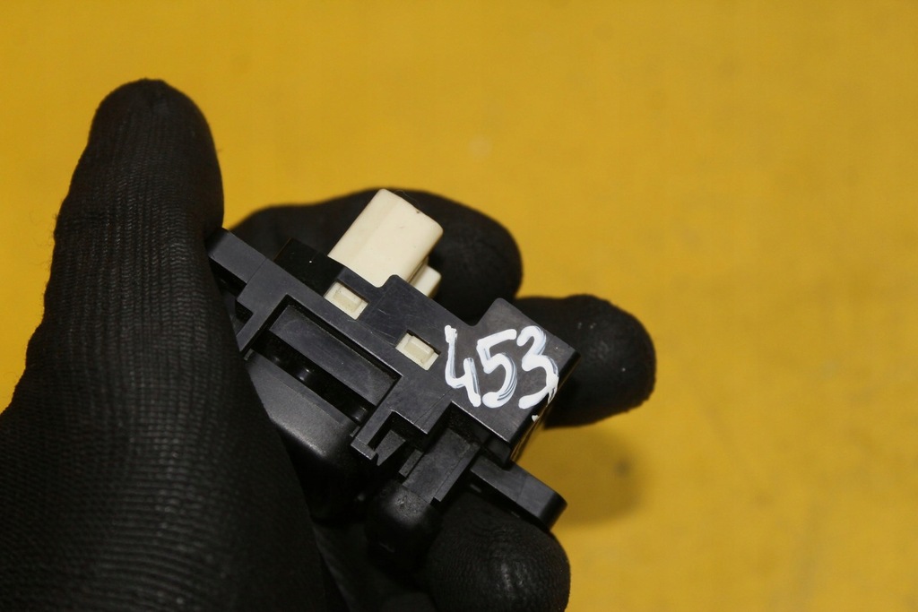 фото №9, Перемикач дзеркал лівий перед mazda 6 vi 183608