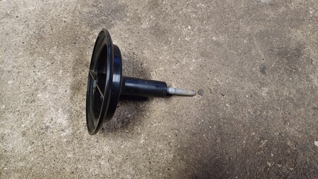 фото №1, Ford c-max mk2 кронштейн колеса запасного