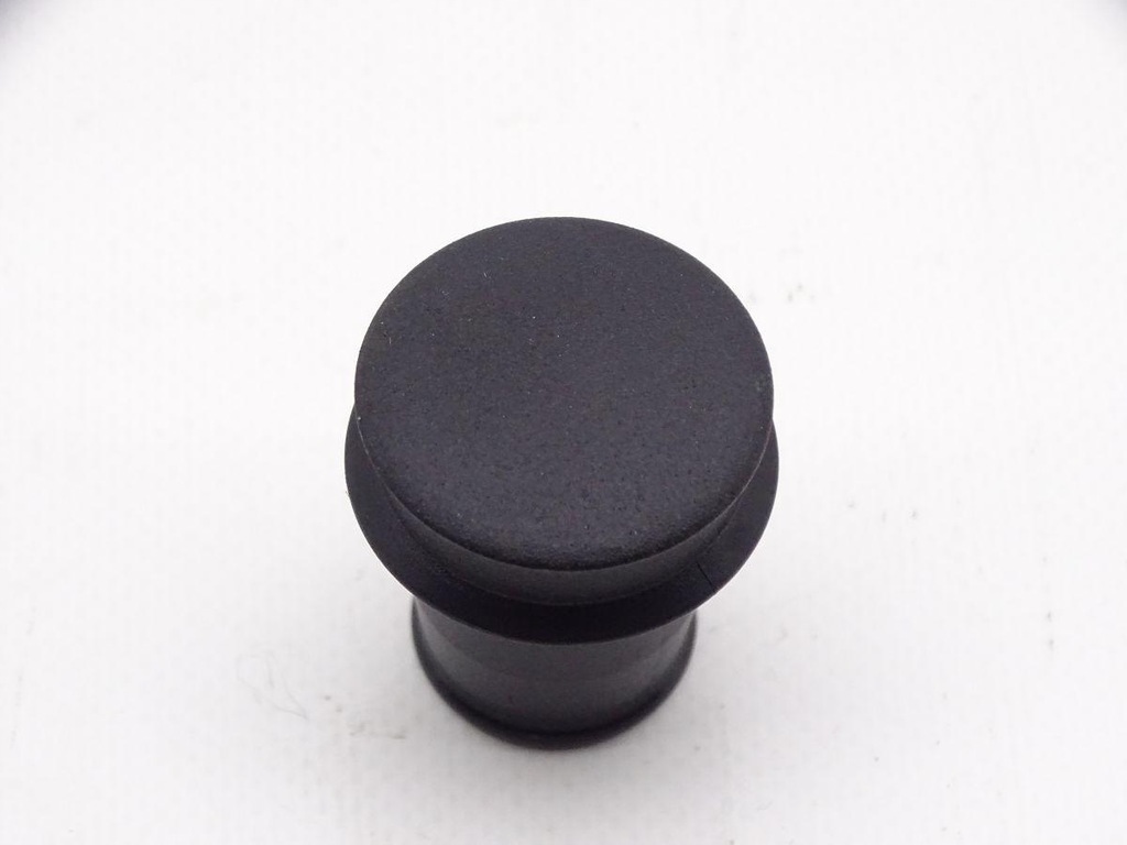 фото №1, Bmw 2 f23 cabrio 13-21 заглушка роз'єм прикурювача 8222183