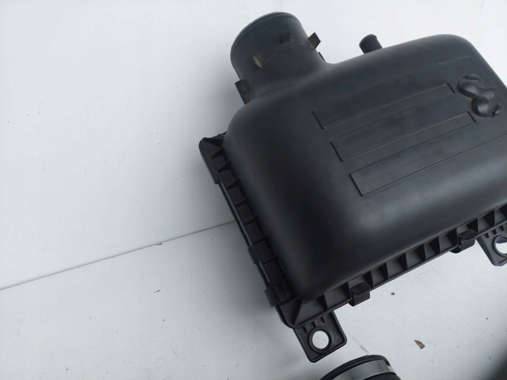 фото №2, Dodge ram 11- корпус труба фильтра воздуха