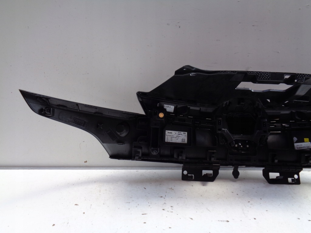 Решётка  решётка радиатора renault megane v e-tech 23- под камера с Разборки