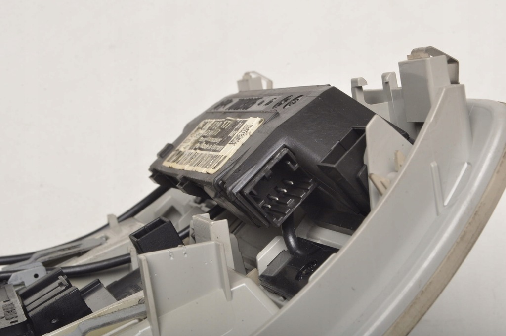 фото №9, Audi q7 освітлення лампа кабіни салону 4l0947135p 4f0910177 europa