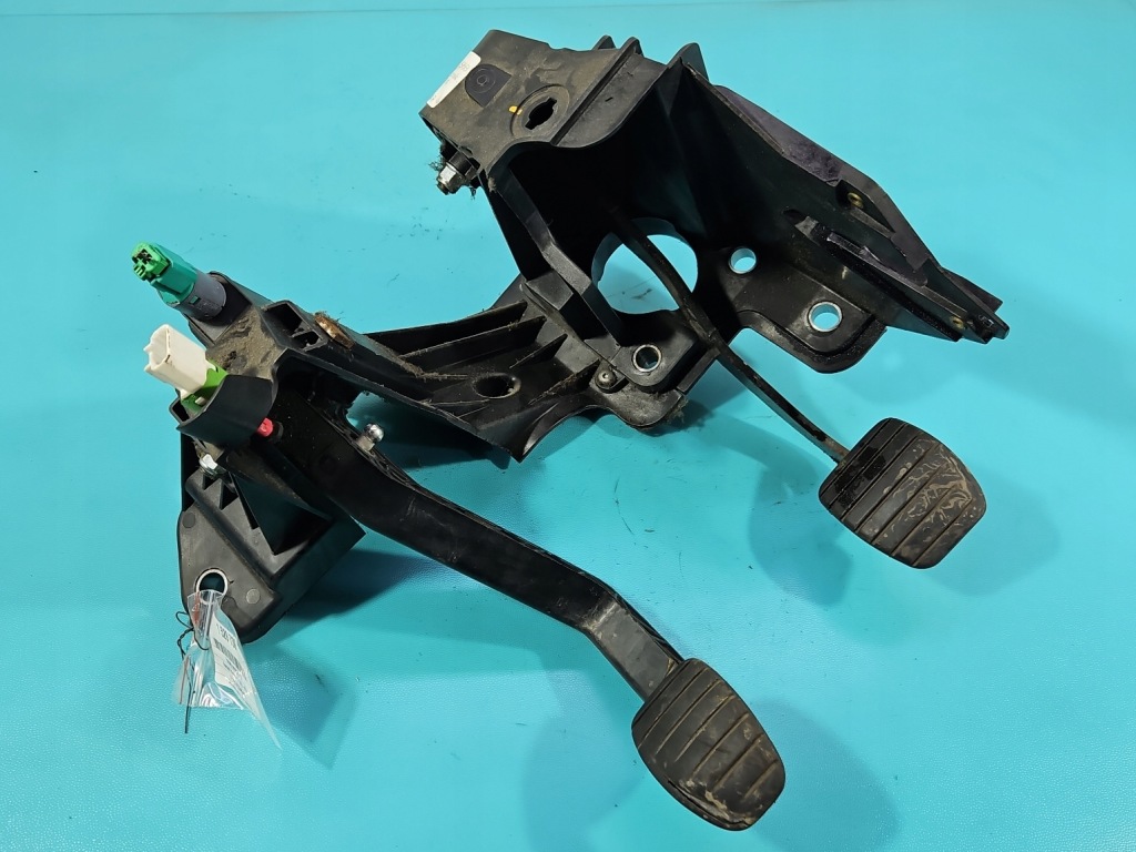 фото №1, Педаль педали renault master iii 10-24 тормоза сцепления 180101626r