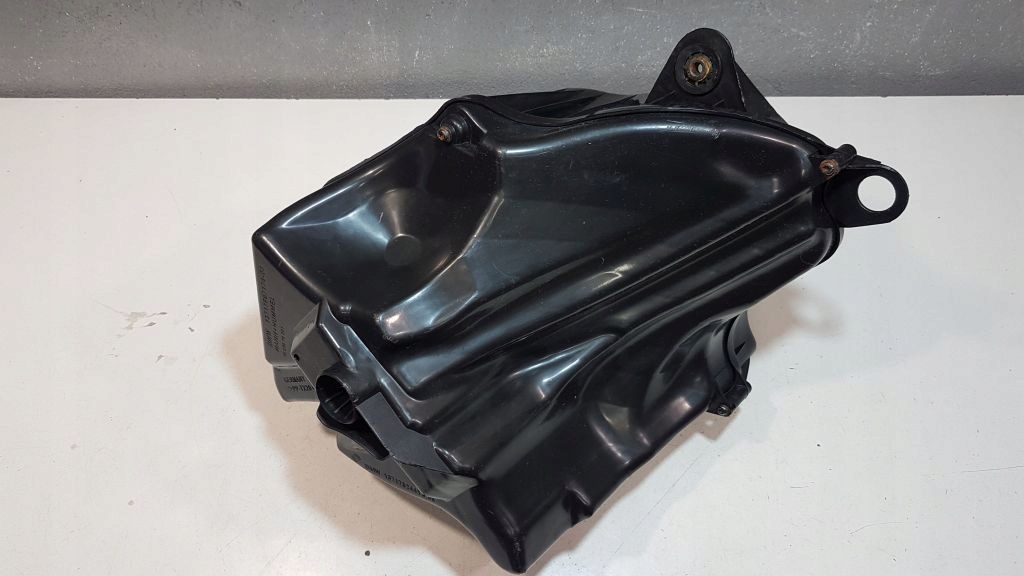 фото №5, Корпус фильтра воздуха bmw 1 e81 e82 e90