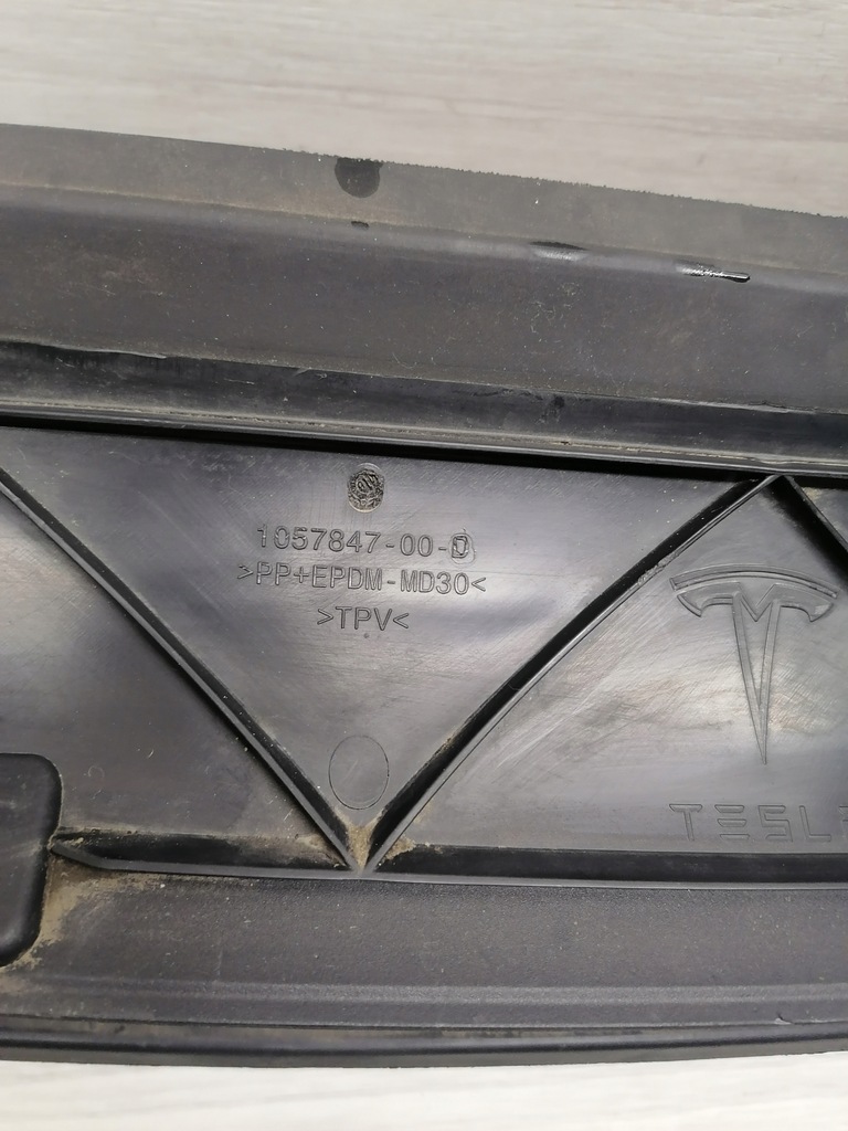 фото №11, Tesla model s lift воздуховод впуск 1057847-00-d