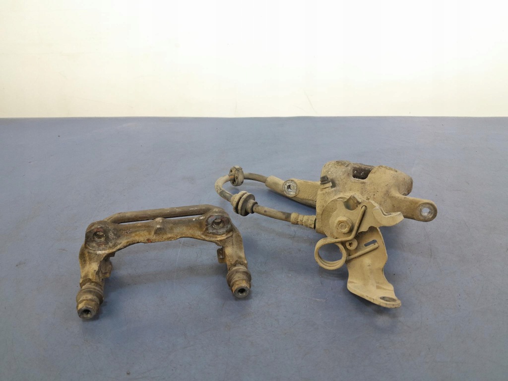 фото №2, Alfa romeo 159 sedan суппорт скоба задняя правый