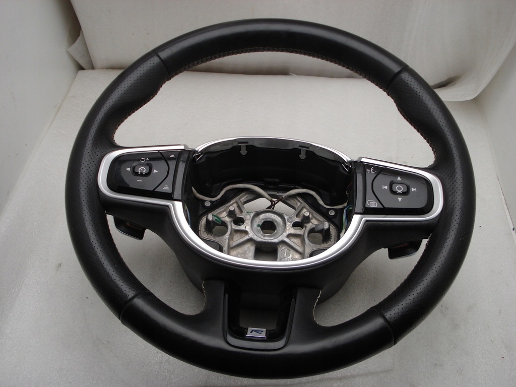 фото №1, Воздуховод volvo xc90 ii rdesign многофункциональный кожа лепестки переключения ładna