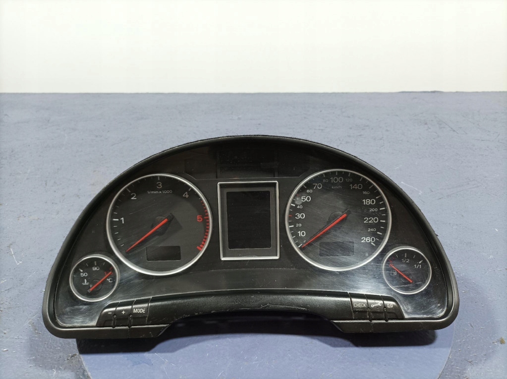 фото №1, Счетчик приборы audi оригинальный номер 8e0920900e