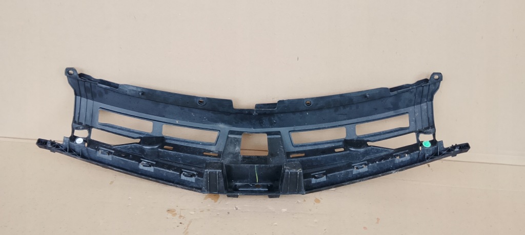 Накладка каркас решётка  ремень усилитель renault twingo 2 2 рестайлинг  11-14rok с Разборки