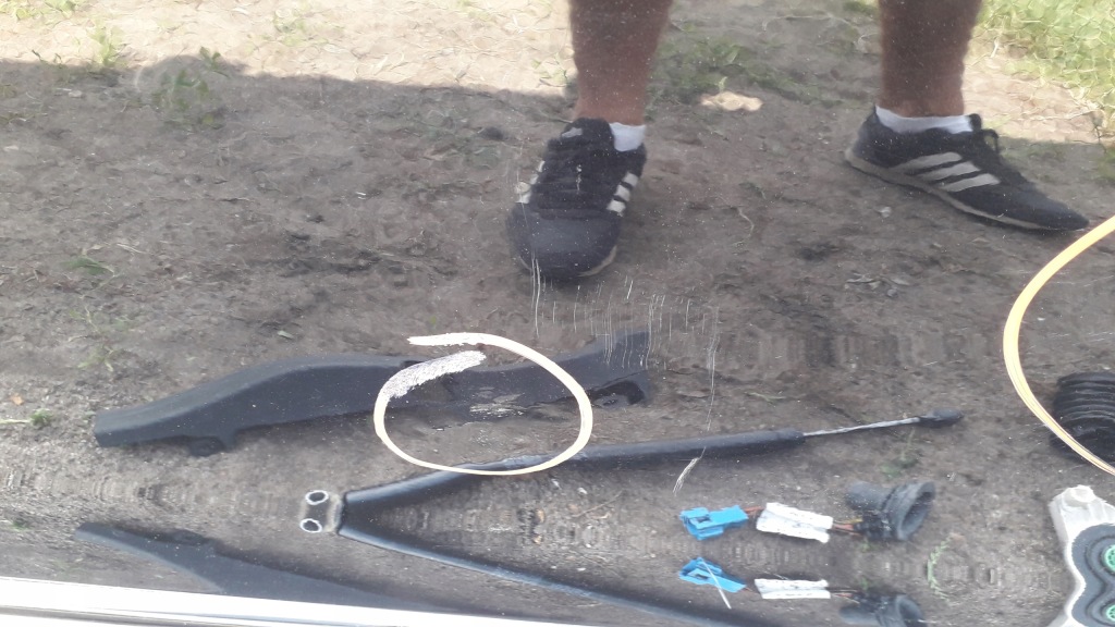 фото №8, Дверь mercedes w221 s-klasa правое перед стекло 05-