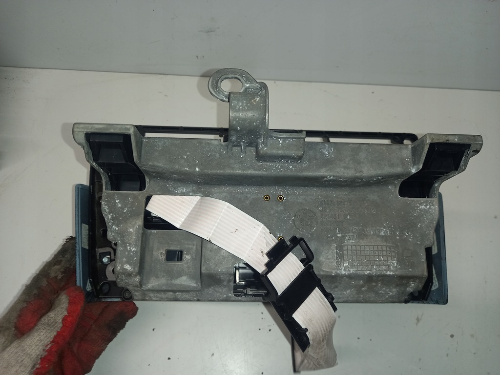 фото №6, Рамка бардачки телефон бардачок bmw e65 8261060a