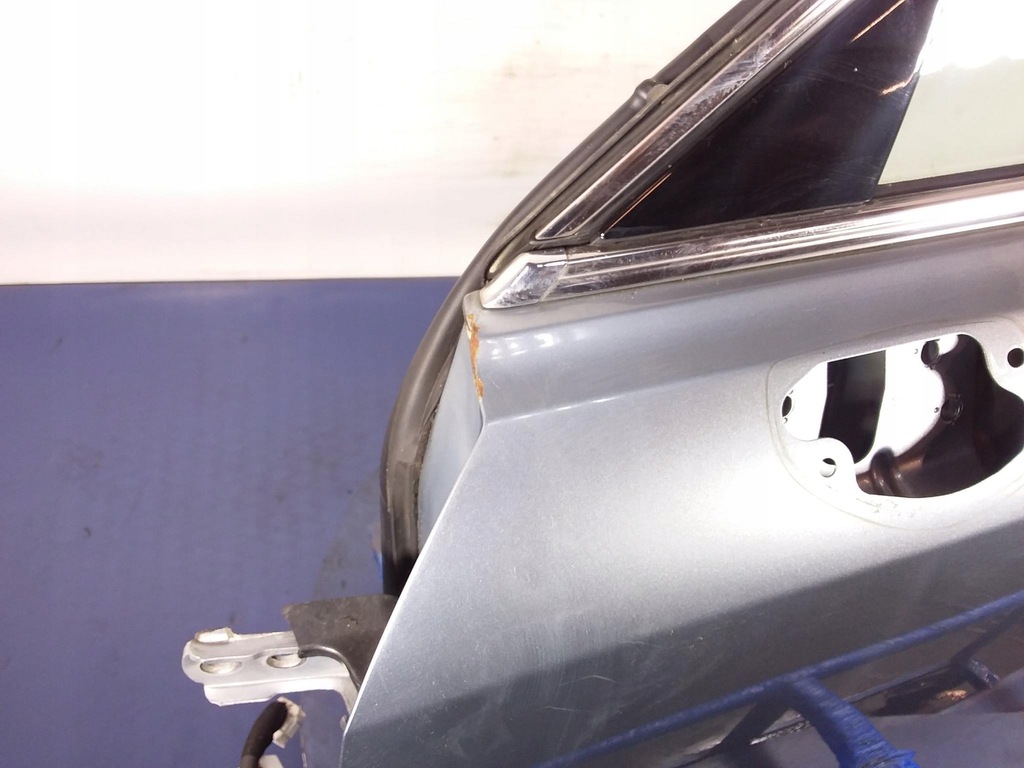 фото №2, Lexus is ii дверь перед левая 8r6