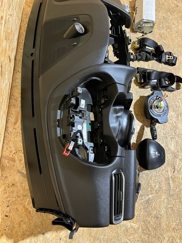 фото №7, Консоль панель приладів подушка безпеки ремені maserati levante 16- оригінал europa