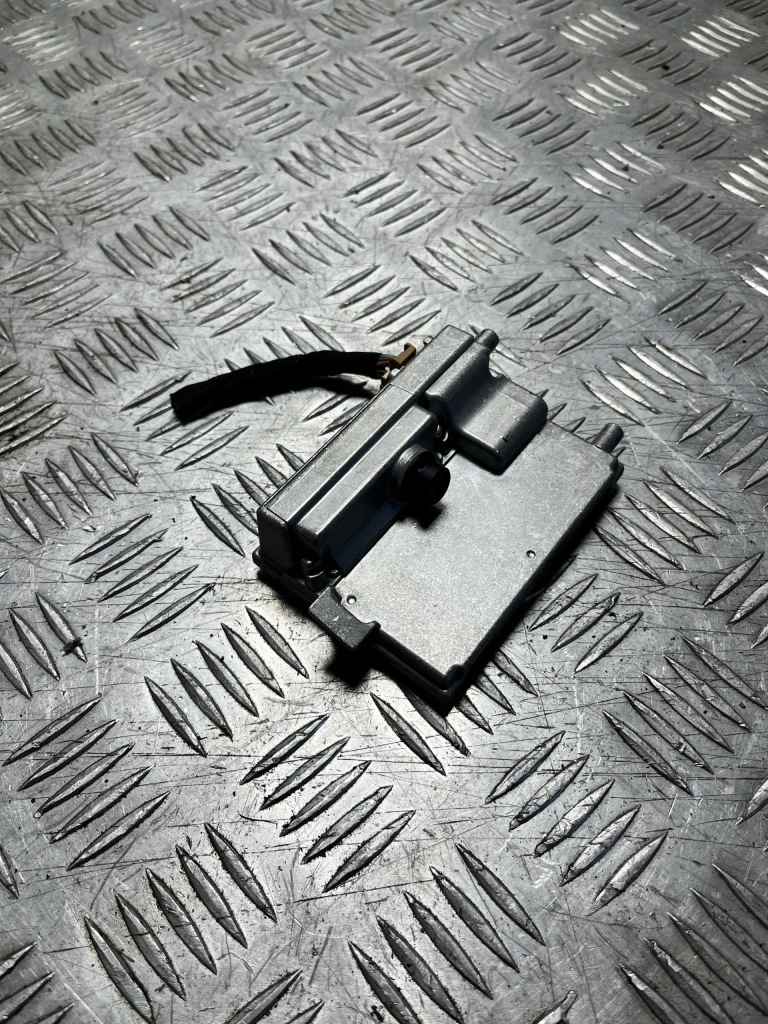 фото №1, Камера ассистент поперечина leon iv kl 20- 5wa980653a