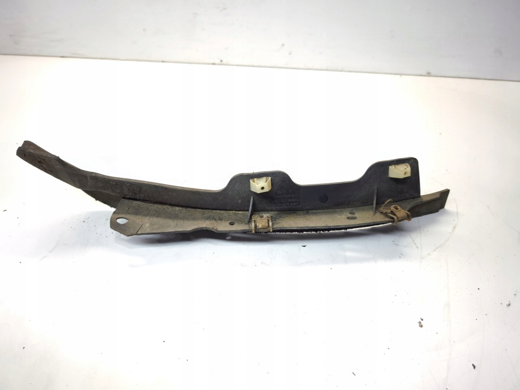 фото №1, Брызговик спойлер подкрылок правый перед audi a4 b8 8k0853888a