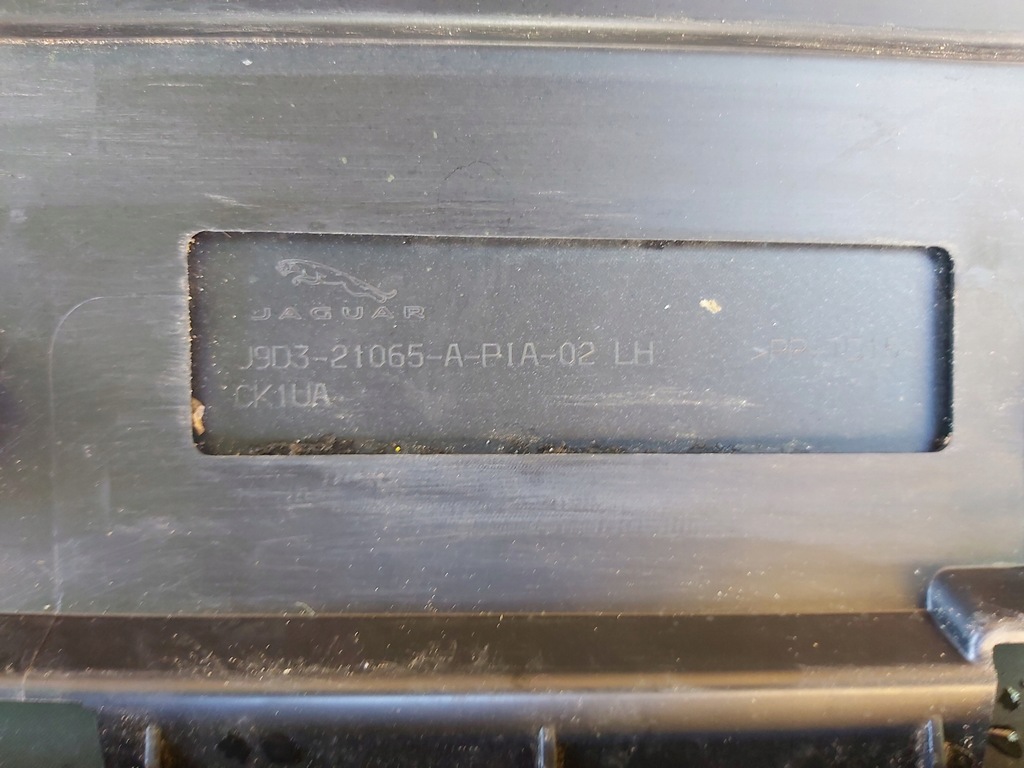 фото №9, Молдинг дверь левая перед jaguar i-pace j9d3-21065-a