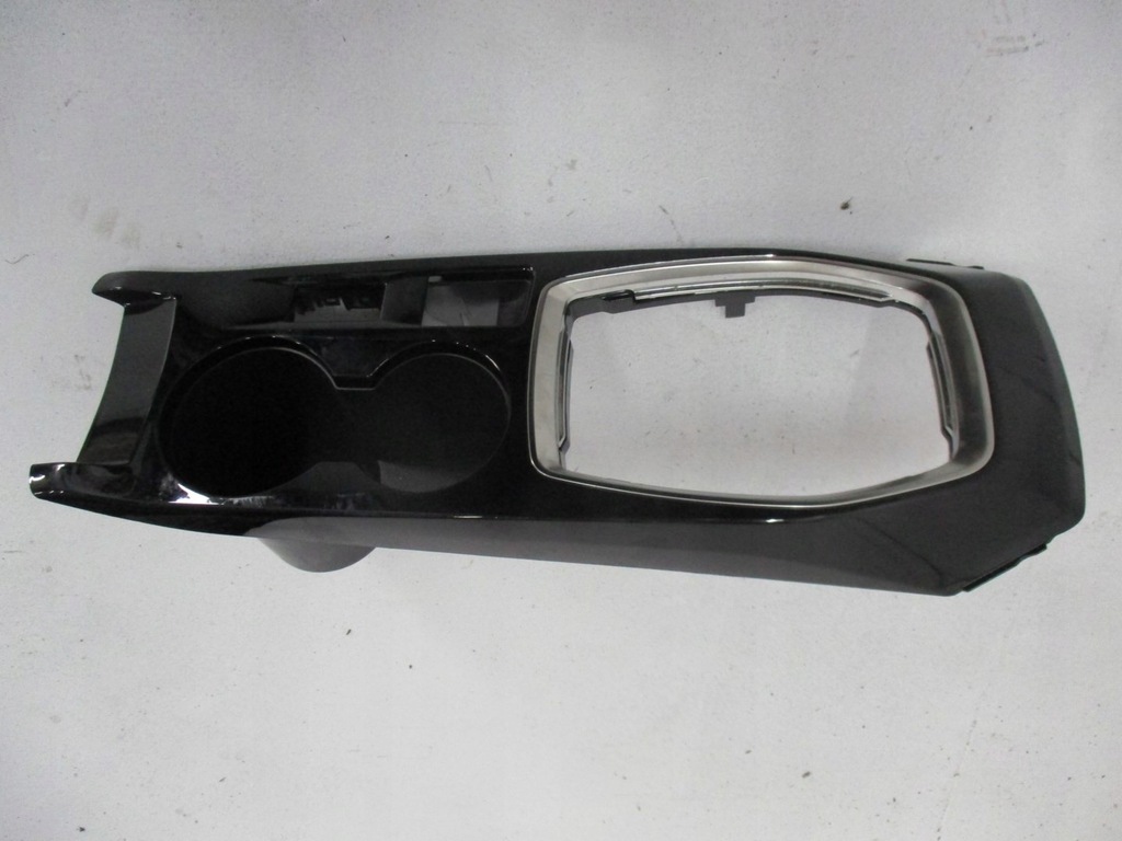 фото №1, Накладка панель туннель peugeot 2008 ii 20r