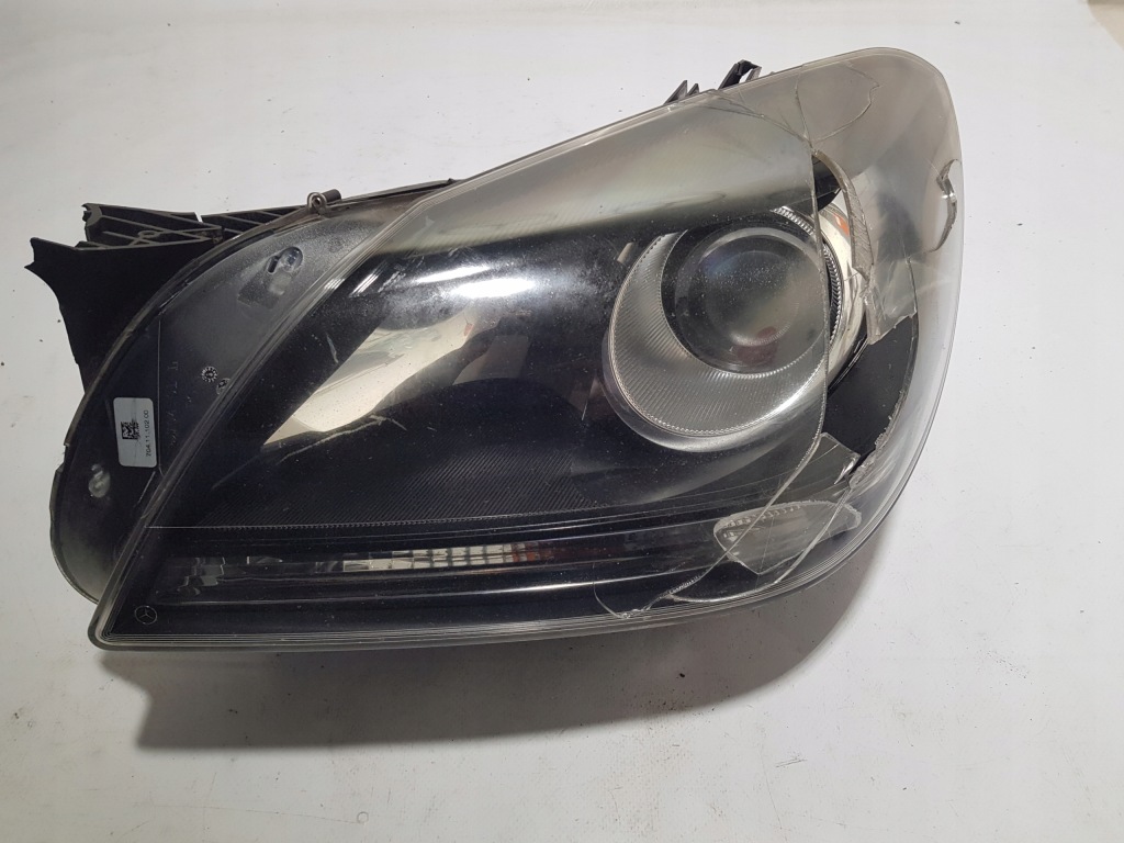 фото №1, Лампа левый перед mercedes slk r172 w172 amg