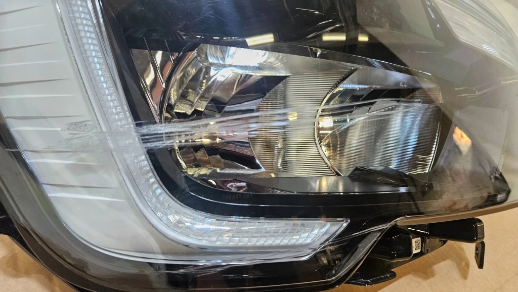 фото №5, Лампа перед передняя правая renault master iii 3 lift 260105567r