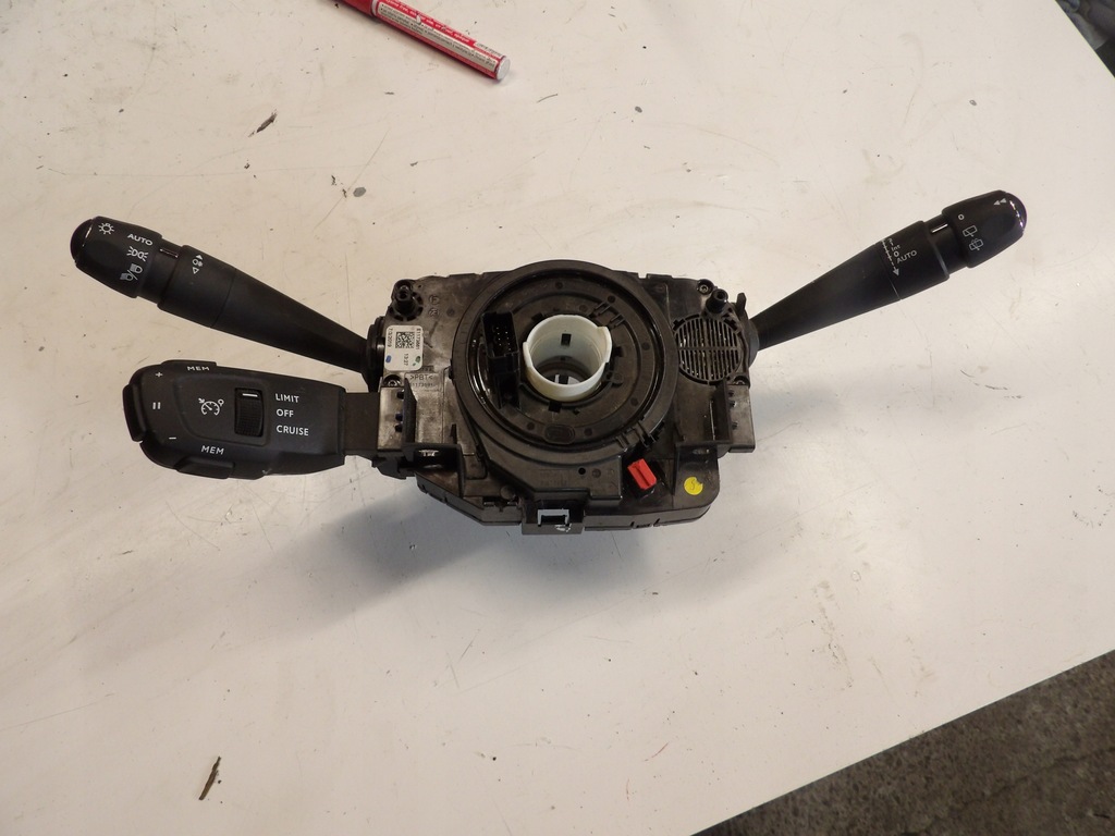 фото №1, Переключатель комбинированный 98235557zd