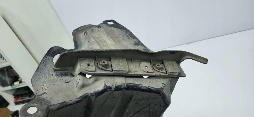 фото №12, Yaris iii 11-16 підкрилок захист крила перед праве + бризковик 53875-0d160