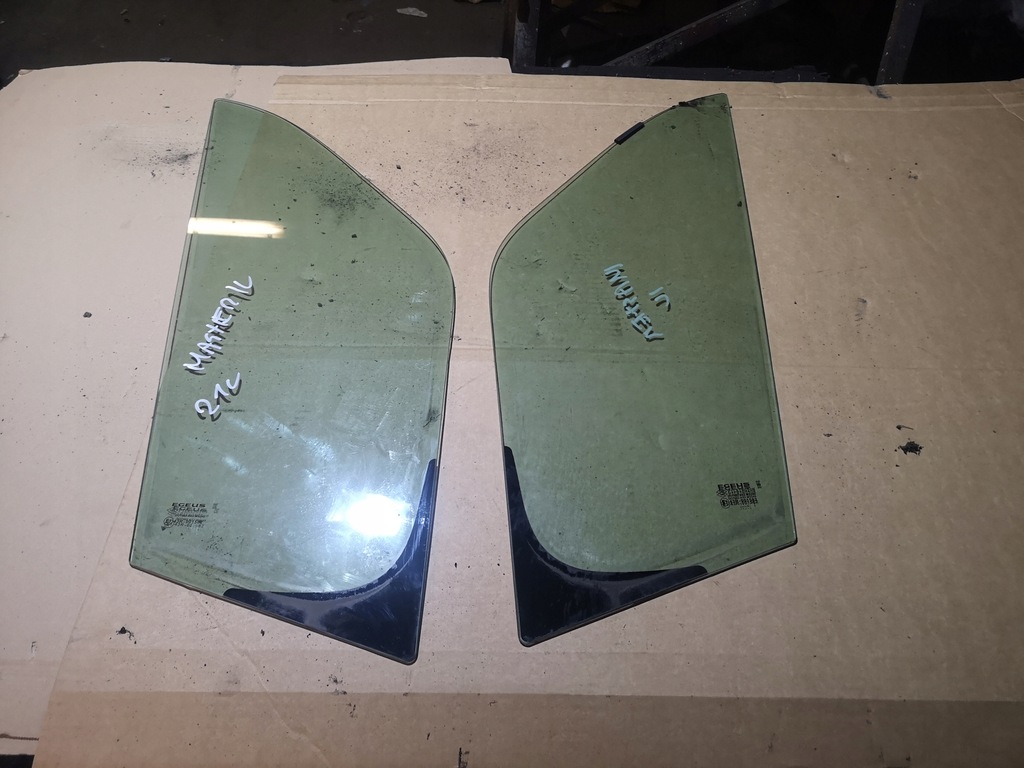 фото №1, Скло двері правий лівий перед master iv 21r