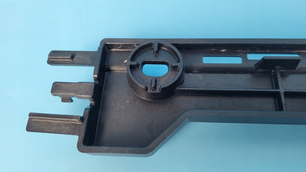 фото №9, Mercedes eqe w295 350+ 23r кронштейн накладки порога правый задняя a2956905201