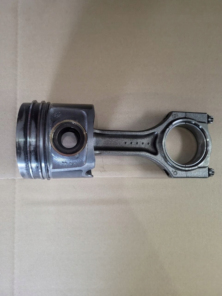 фото №1, Bmw m550d n57d30c поршень+ шатун