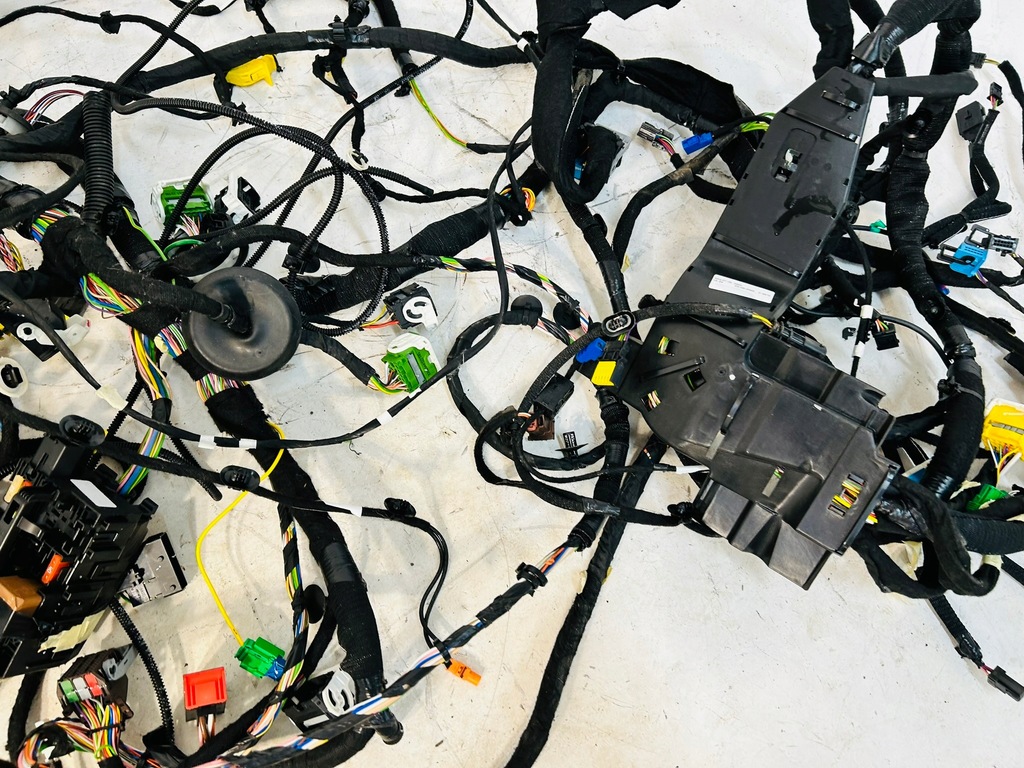 фото №13, Proace city 1.2t бензин автоматическая коробка передач жгут электропроводка салона транспортного средства