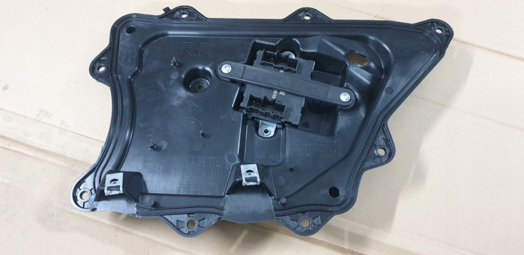 фото №1, Захист двері правий задня jaguar f-pace gx73-24766-ac