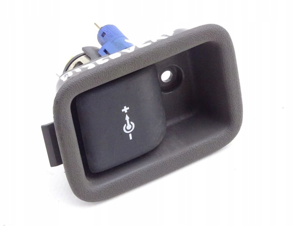 фото №1, Land rover discovery ii 98-04 разъём заглушка 12v