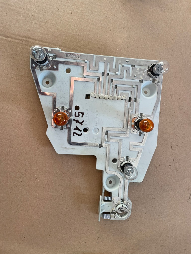 Купити Mercedes w211 вкладиш лампи правий задній a2118201577