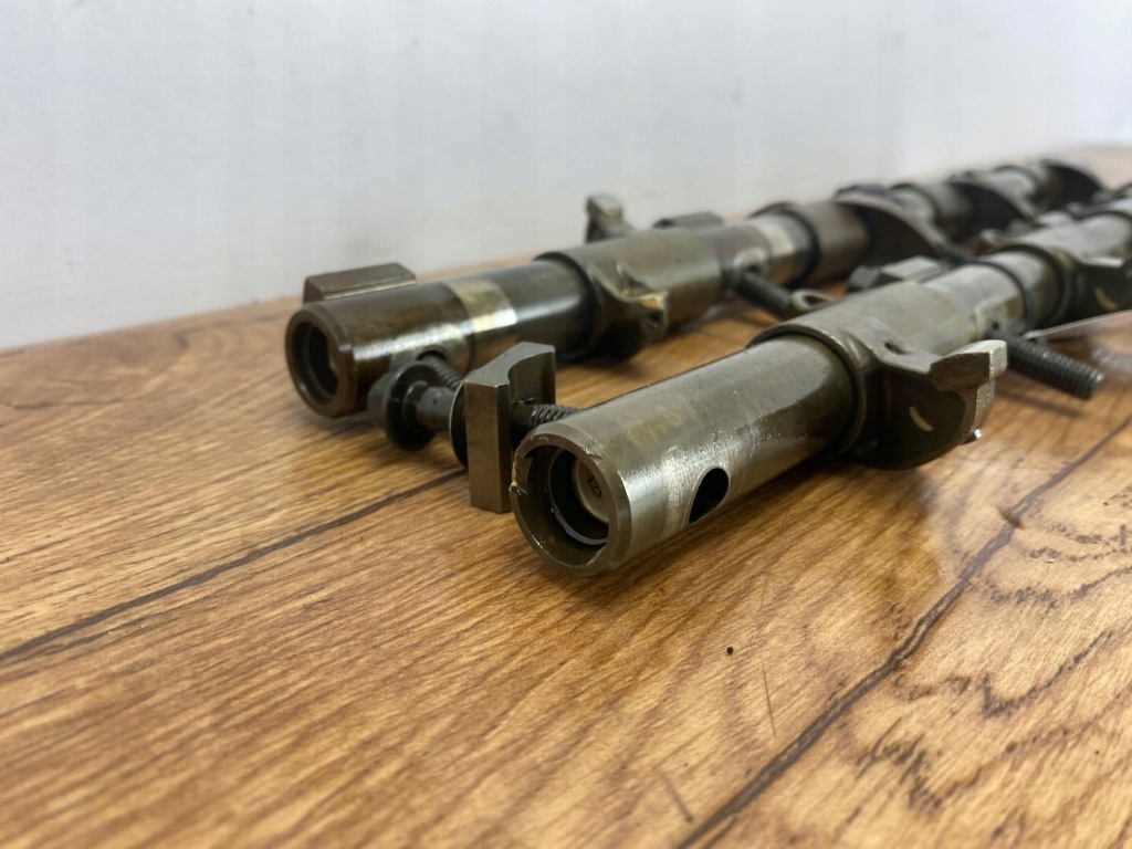 Коромысла koniki клапанные головки 5.7 hemi dodge durango 2014+ usa с Разборки