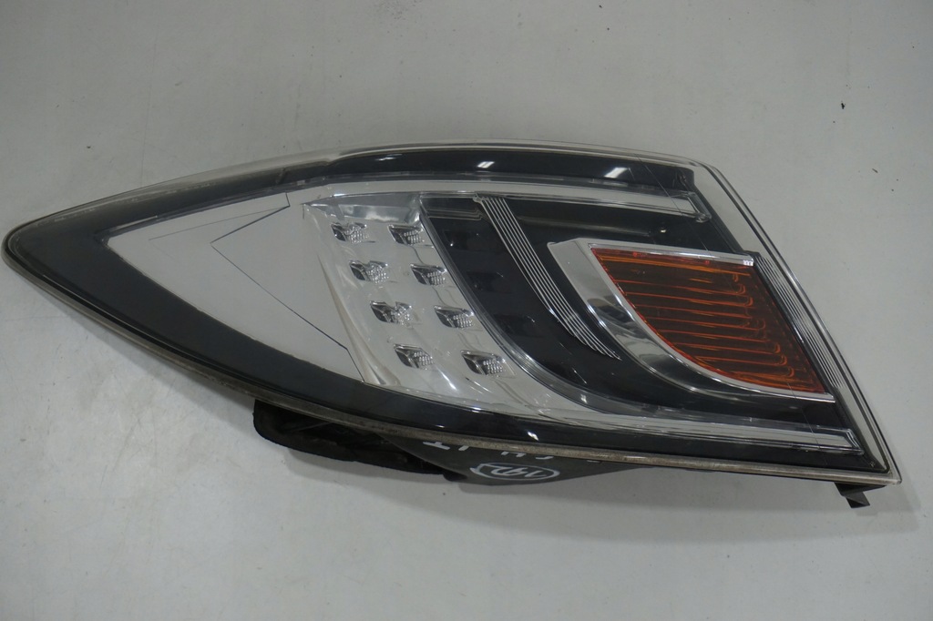фото №1, Mazda 6 gh хетчбек sedan лампа задня ліва gs1f-51150 220-41055