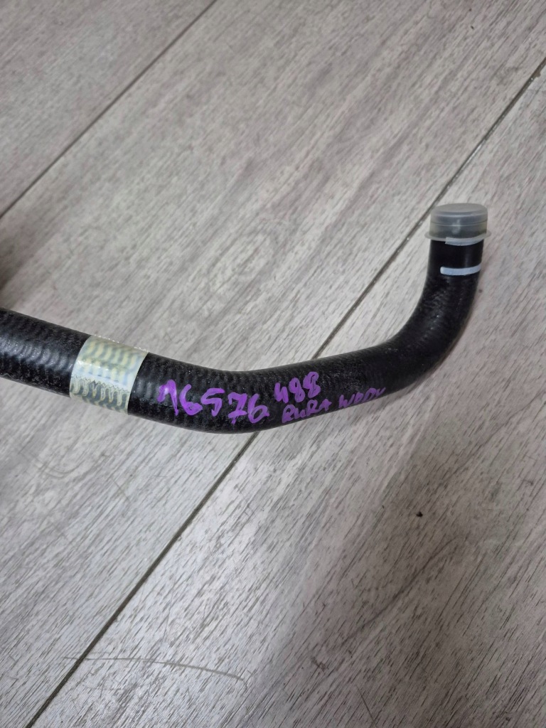 16576. ferrari 488 труба воды 86280800 Оригинал