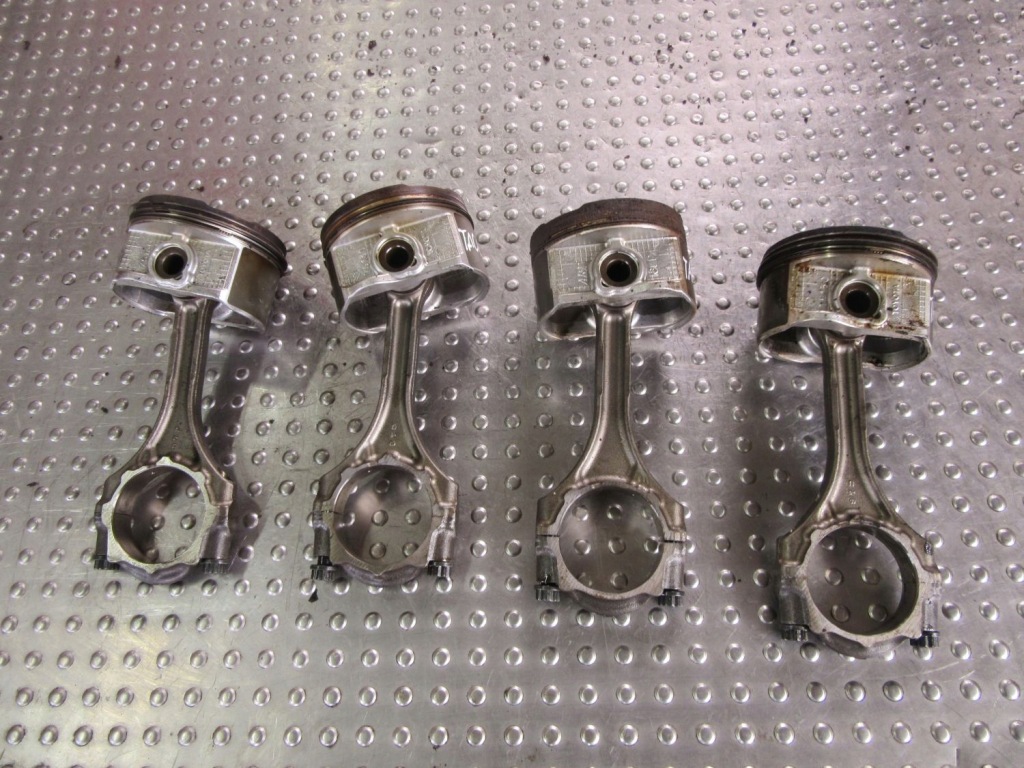 фото №1, Toyota tacoma ii 2.7i 2013 поршень + шатун