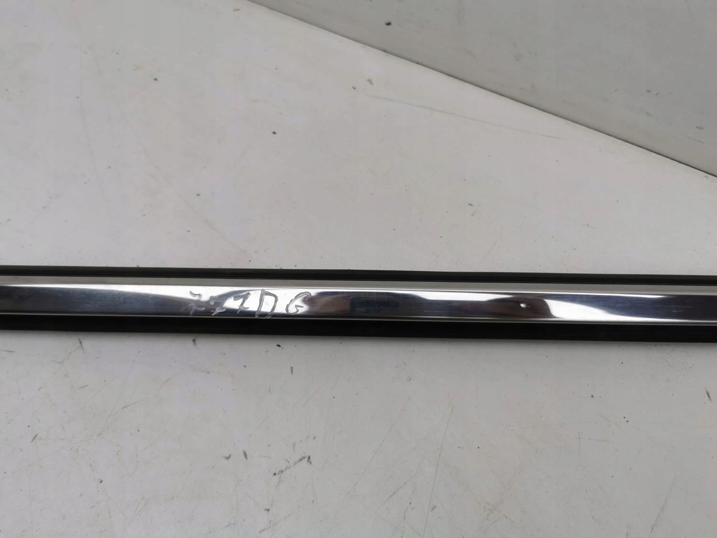 фото №5, Chrysler grand voyager v 2011 молдинг скло двері розсувних