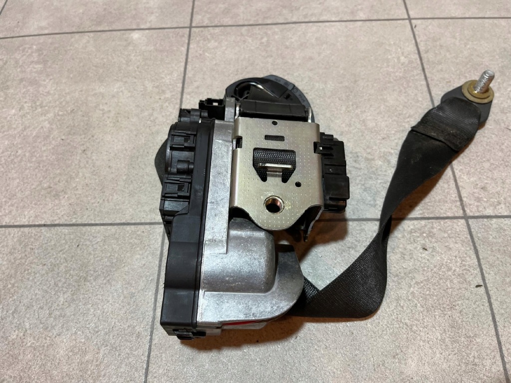 фото №5, Mercedes w221 pas натягувач перед чорний bdb